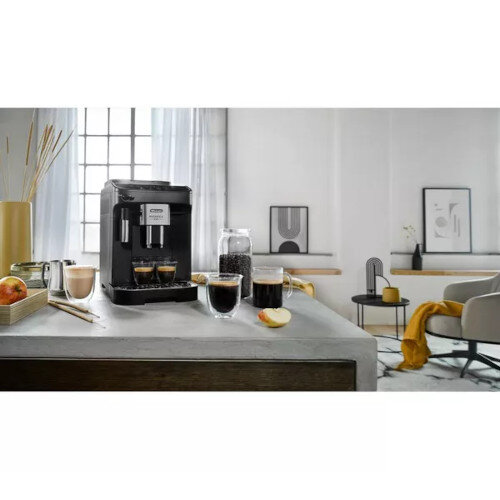 De\'Longhi Magnifica Evo Long Automatic Coffee Machine Black with 4 Pre-set Drinks, 15 bar Pressure, 1.8 L Water Tank, Bean Grinder & Milk Frother