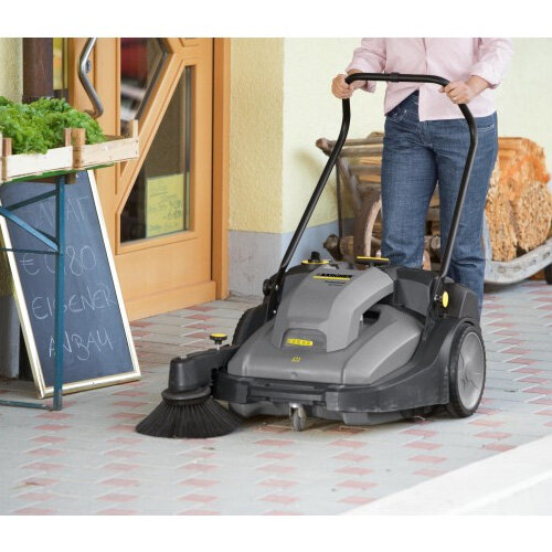Karcher KM 70/30 C Bp Pack Adv BatteryPowered Push Sweepers Compact