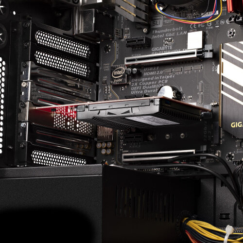 U.3 To PCIe Adapter Card - Add 2.5" U.3 NVMe SSD To PCIe 4.0 Slot, For Servers & Desktops, TAA Compliant