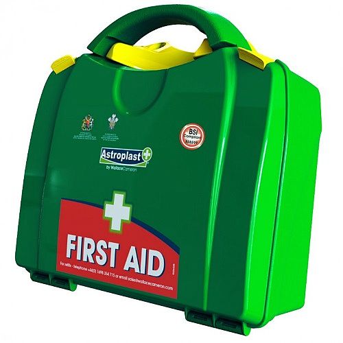 Green Box BS-8599-1 Large Up to 20 People First Aid Kit with Extra Plasters Induced 1001073P Green Box BS-8599-1 Large Up to 20 People First Aid Kit with Extra Plasters Induced 1001073P