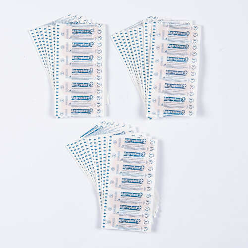 Astroplast Washproof Assorted Plasters (Box of 150) - Waterproof and Hypoallergenic Plasters for Minor Wounds