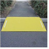 Rugged Wide Kerb Ramp L x W x H: 690 x 1050 x 50mm